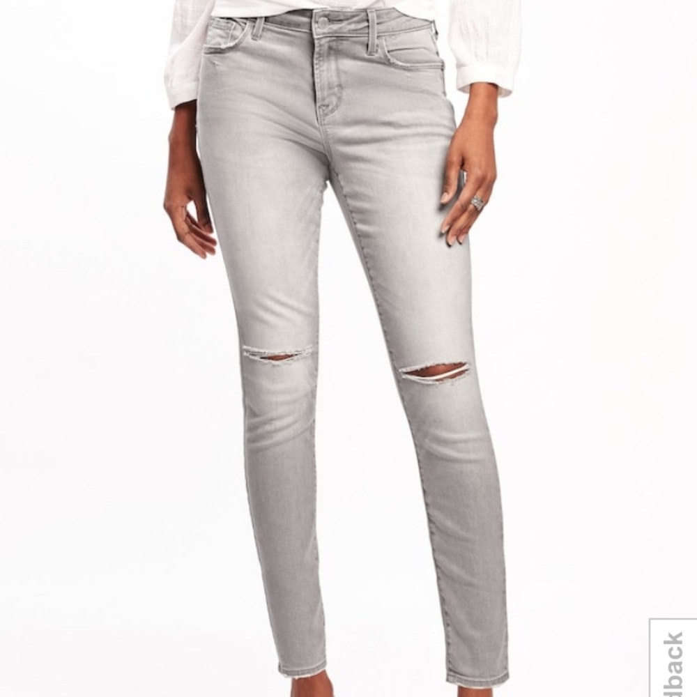 NWT Old Navy Mid-Rise Rockstar Ripped Jeans